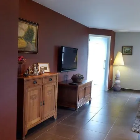 T Heirbaanhuys Holiday home